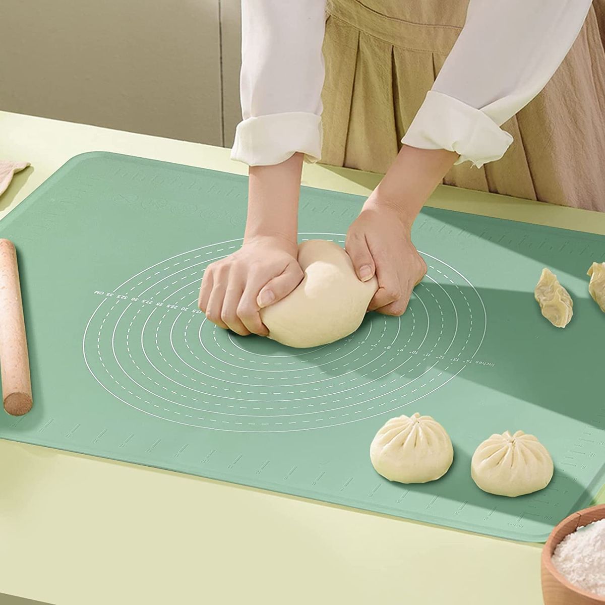 Non-stick dough-rolling mat